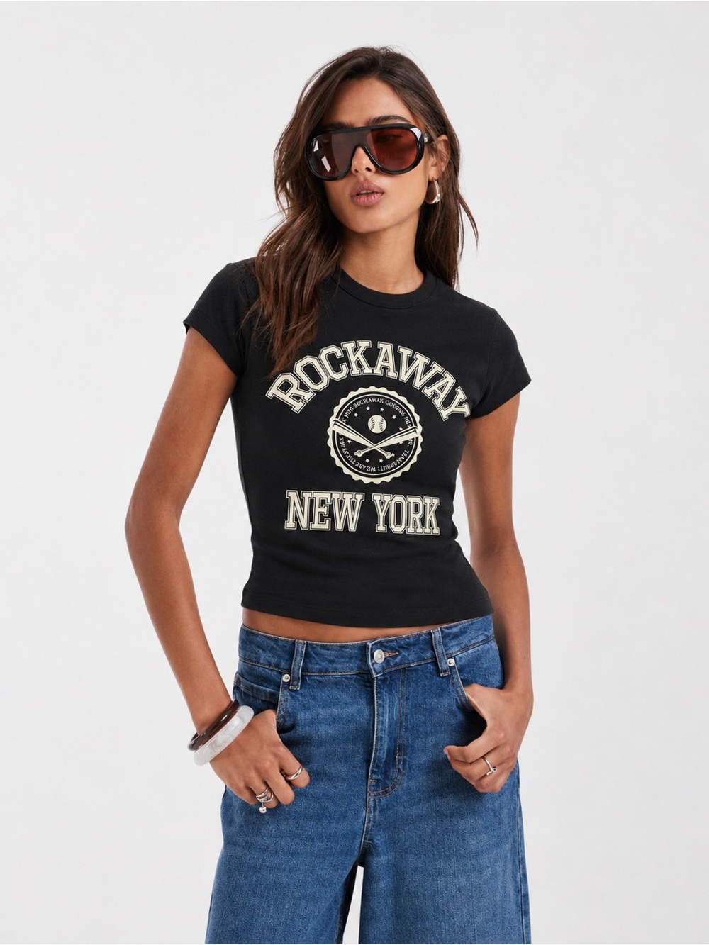 Divided Black Rockaway New York Graphic Crop Tee size small